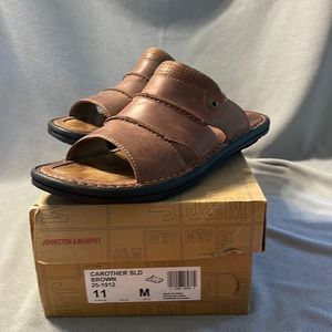 Johnston&Murphy sandals. Color brown size 11.